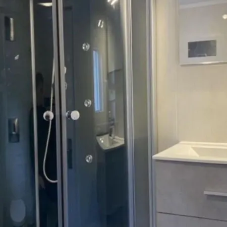 Spacious Holiday In With Terrace בית נופש