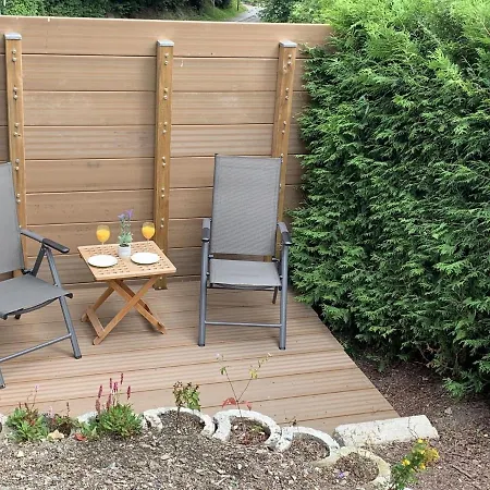 Spacious Holiday In With Terrace בית נופש